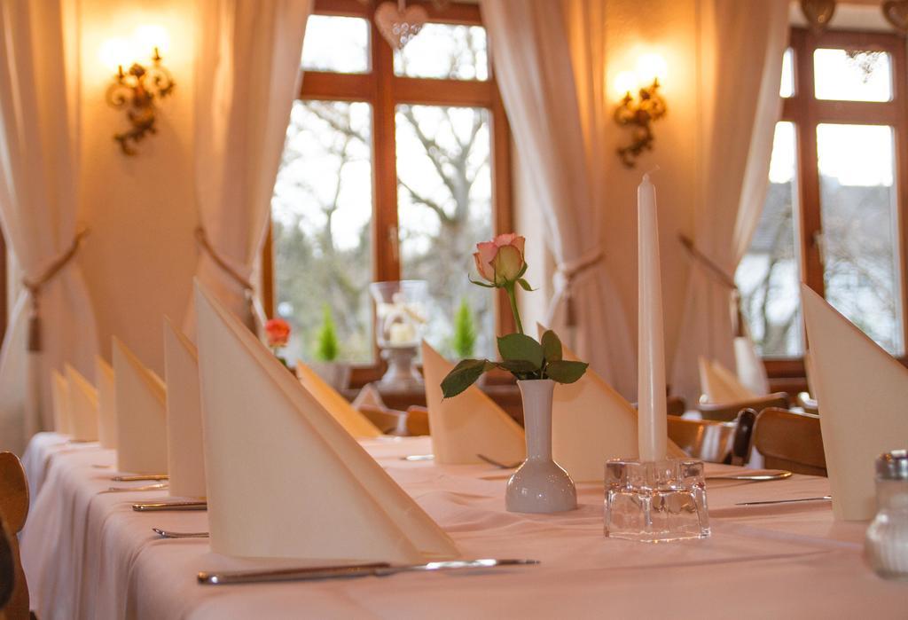 Eicherloh Gasthaus-Hotel Faltermaier מראה חיצוני תמונה
