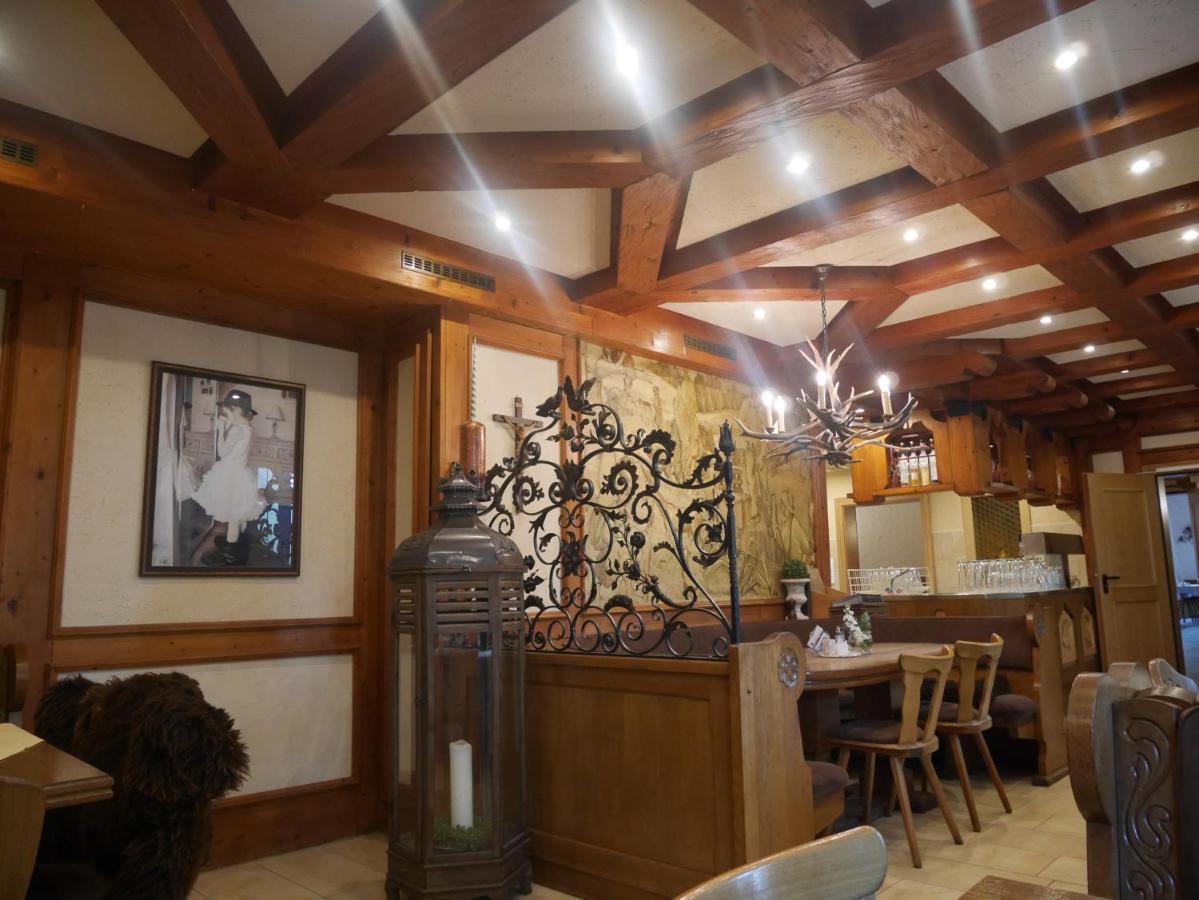 Eicherloh Gasthaus-Hotel Faltermaier מראה חיצוני תמונה